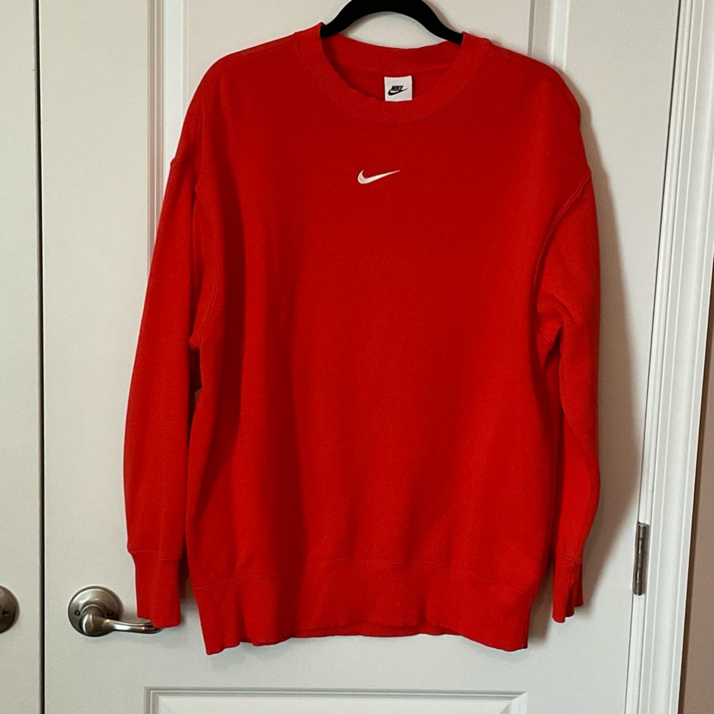 Nike Coral Sweatshirt and Joggers Set with White Swooshes - Picture 2 of 7